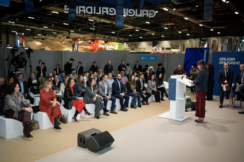 Fitur 2016 - 2026 (4)